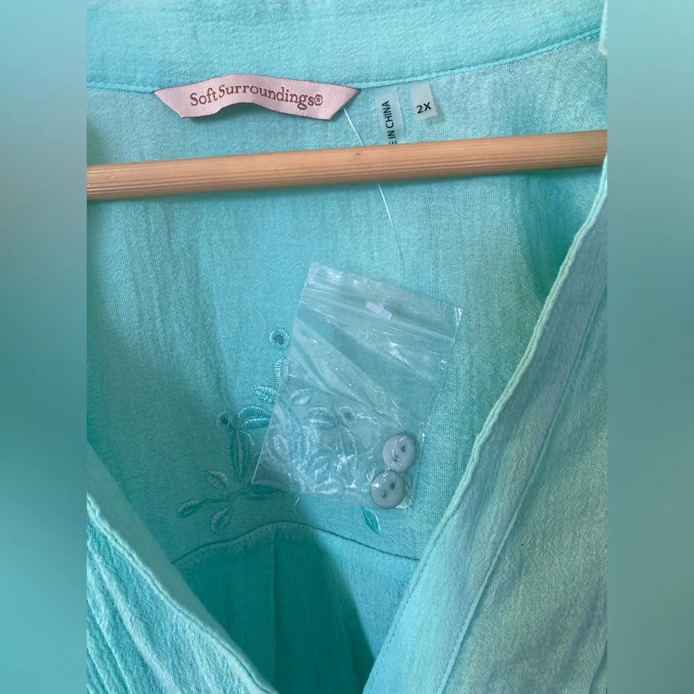 NWT soft surroundings 2X button down blouse roll tab sleeves aqua - Picture 3 of 10